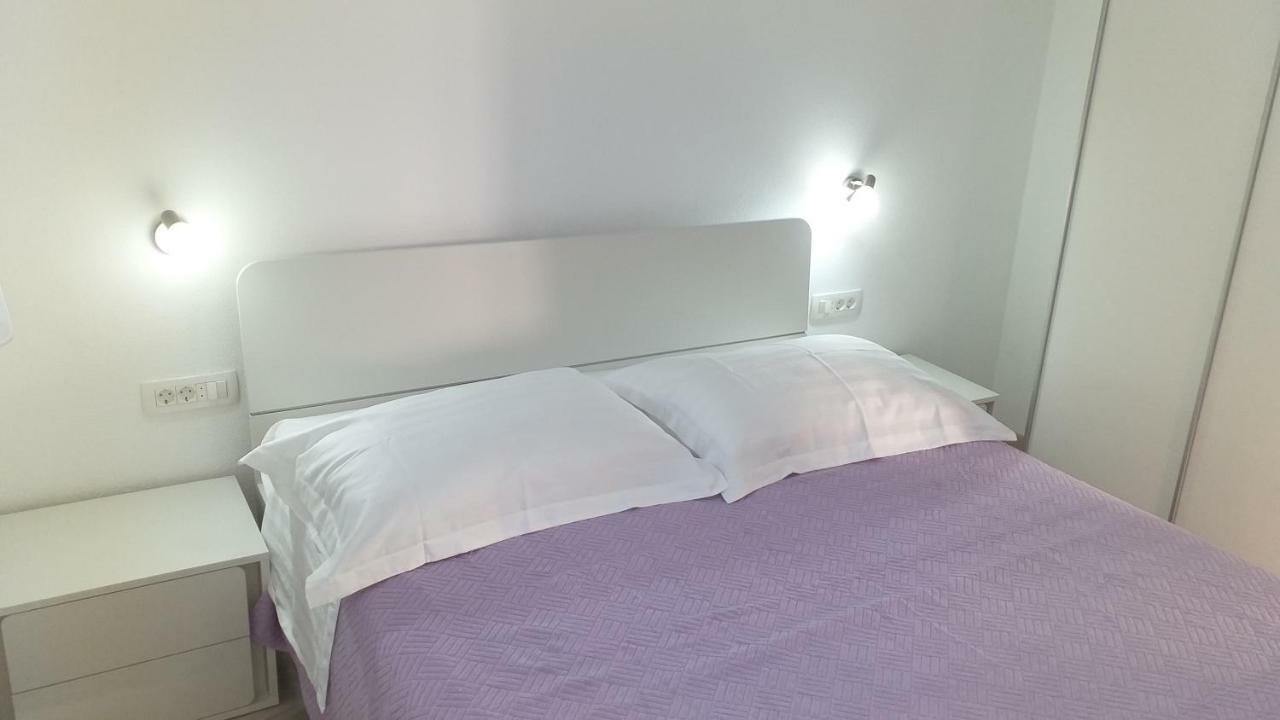 Apartment Zaklopatica Lastovo 외부 사진