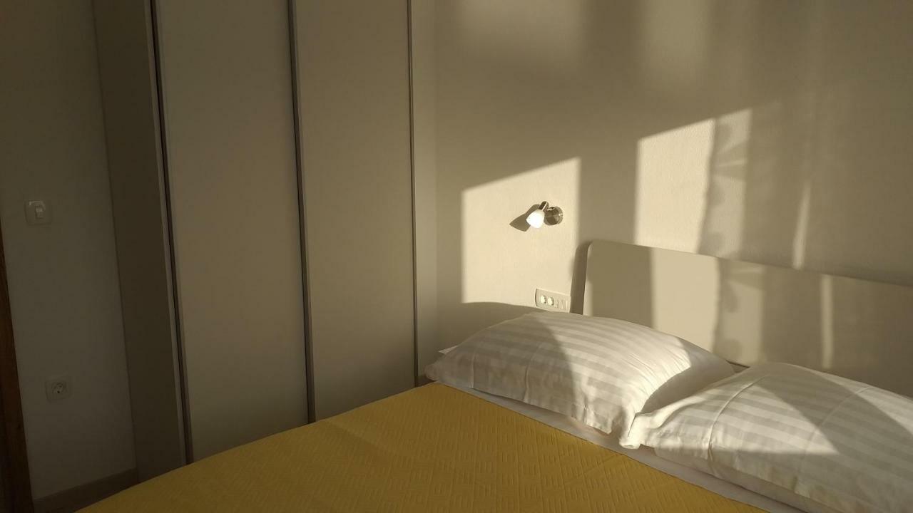 Apartment Zaklopatica Lastovo 외부 사진